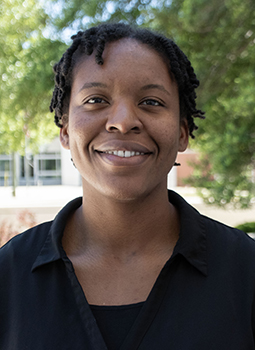 Moeshia Holmes