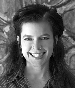 Wanda Chaves headshot